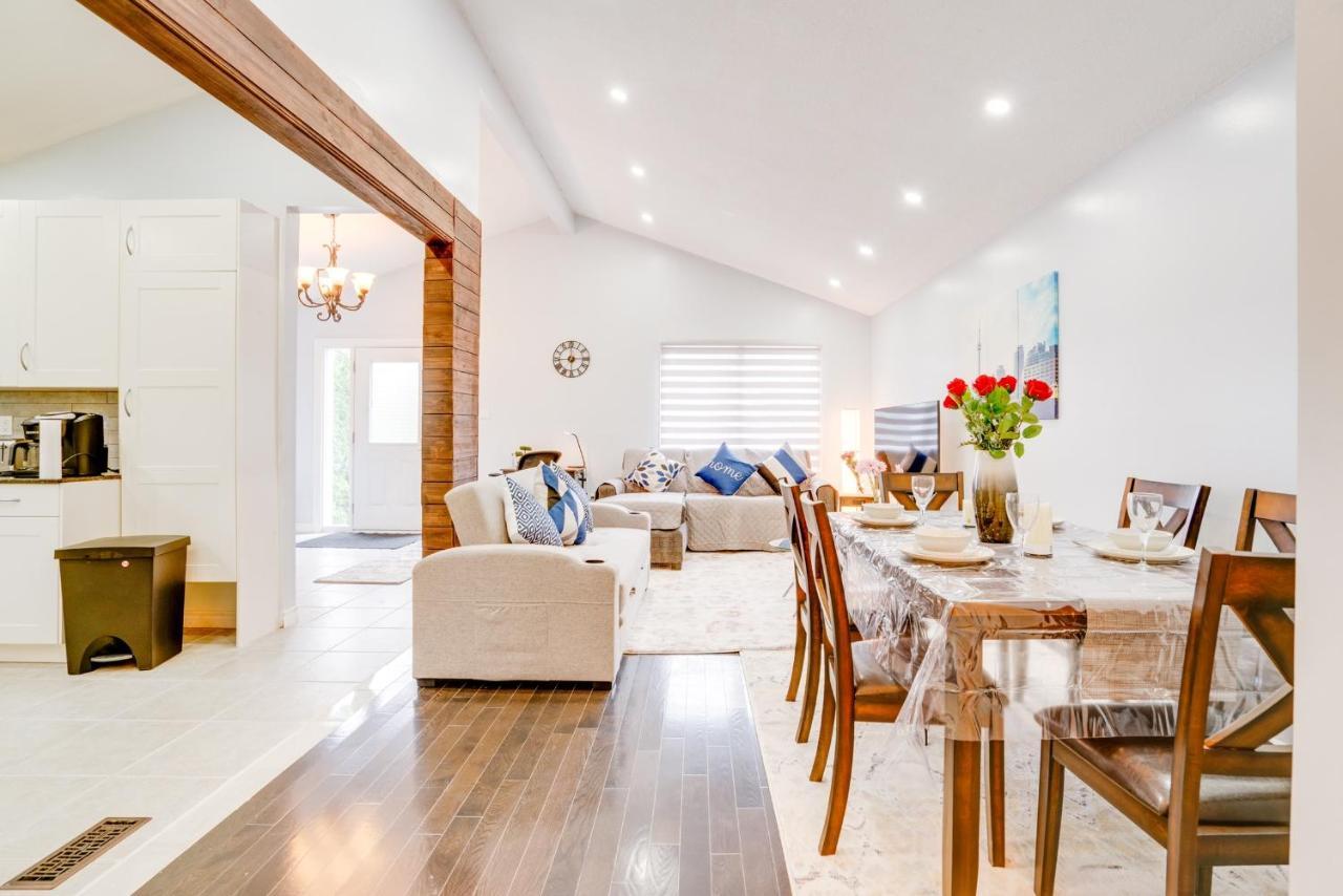 Furnished Family Home Near Toronto - Great Location Game Room - Backyard - Parking & Self Checkin Pickering Kültér fotó