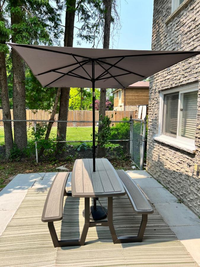 Furnished Family Home Near Toronto - Great Location Game Room - Backyard - Parking & Self Checkin Pickering Kültér fotó